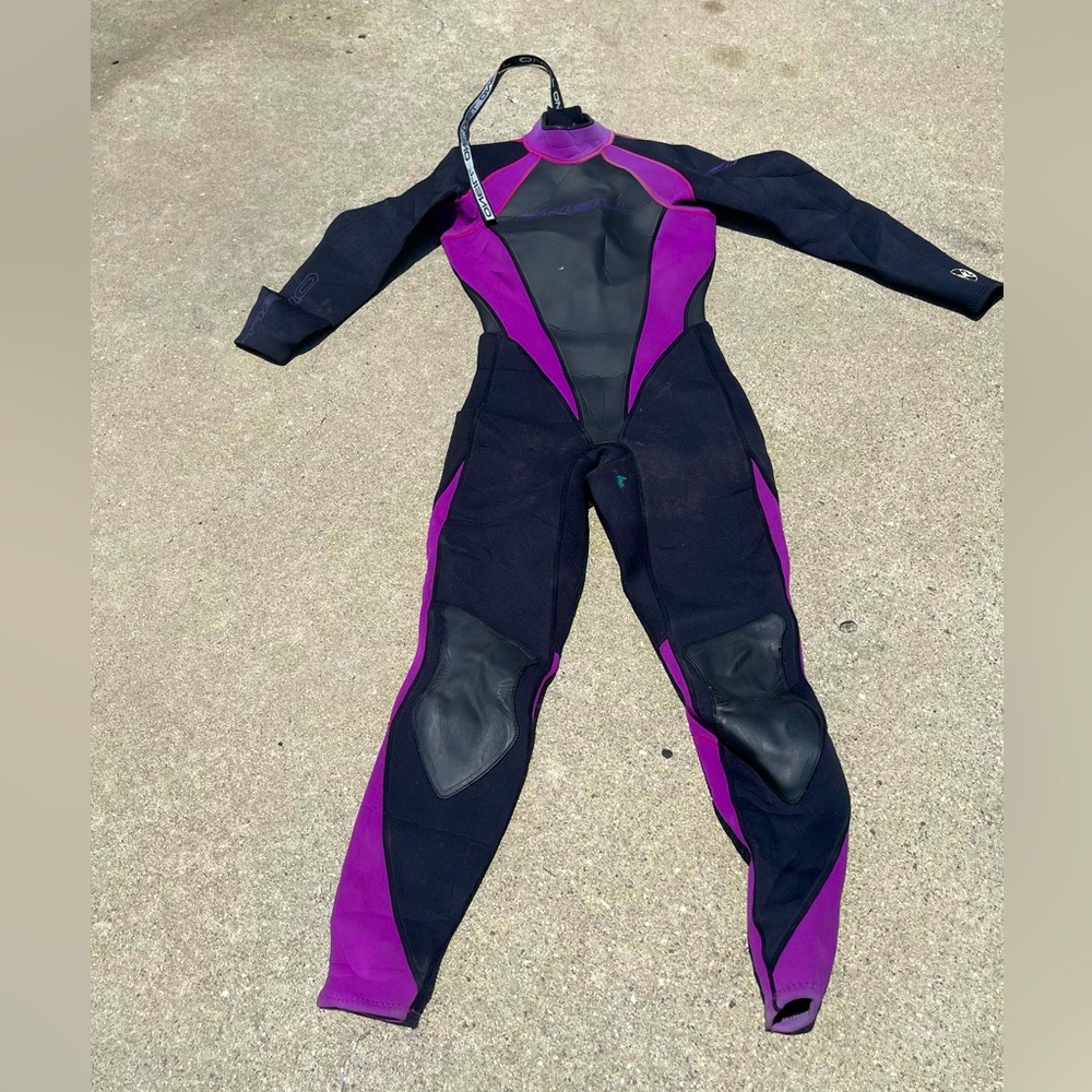 O’Neil Women’s full cover Wetsuit